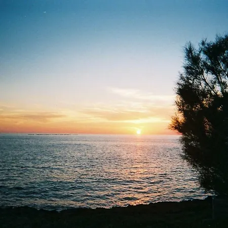 Indipendente Fronte Mare Nyaraló